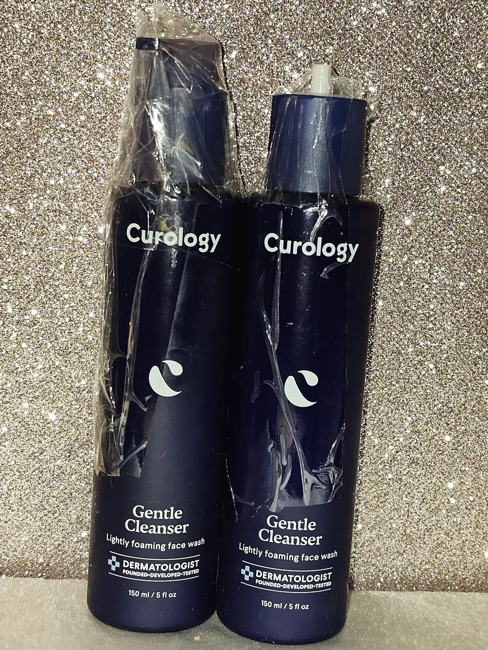 Gentle Cleanser – Navy Blue Lightweight Face Cleanser
